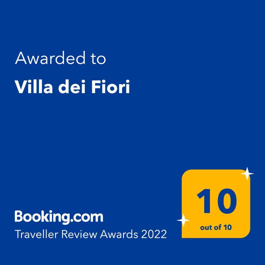 Villa Dei Fiori เบลลาโจ ภายนอก รูปภาพ
