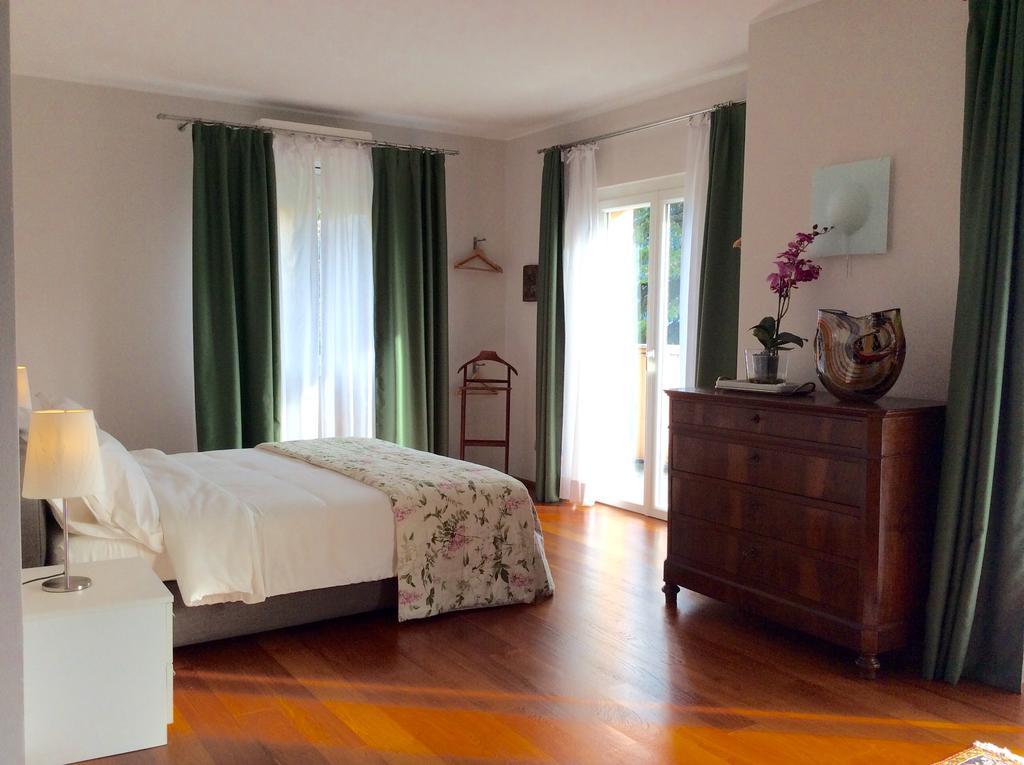 Villa Dei Fiori เบลลาโจ ภายนอก รูปภาพ