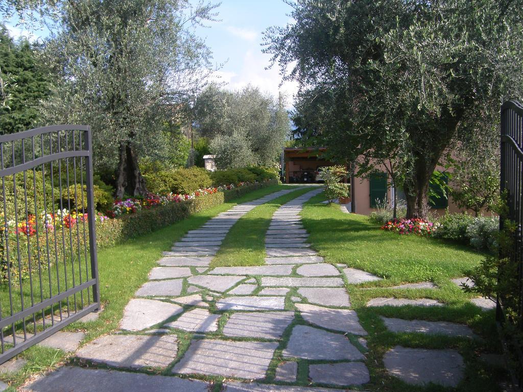 Villa Dei Fiori เบลลาโจ ภายนอก รูปภาพ